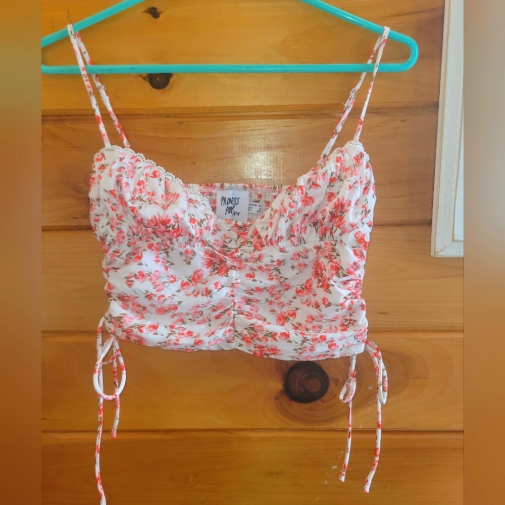 💰⏳️Princess Polly Floral Top Ruched Sides, Smocking SZ SM Preloved
